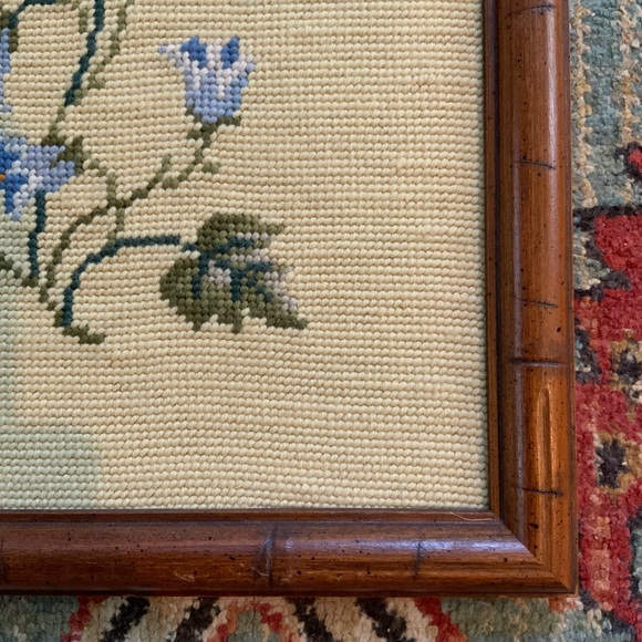 ✨SOLD✨Vintage Cross Stich Flowers/Butterflies - Picture 3 of 5